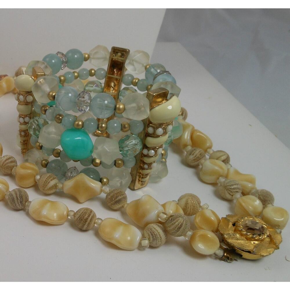 Vintage Beaded Jewelry Set Cream Double Strand Necklace & Aqua Stretch Cuff - Picture 2 of 9
